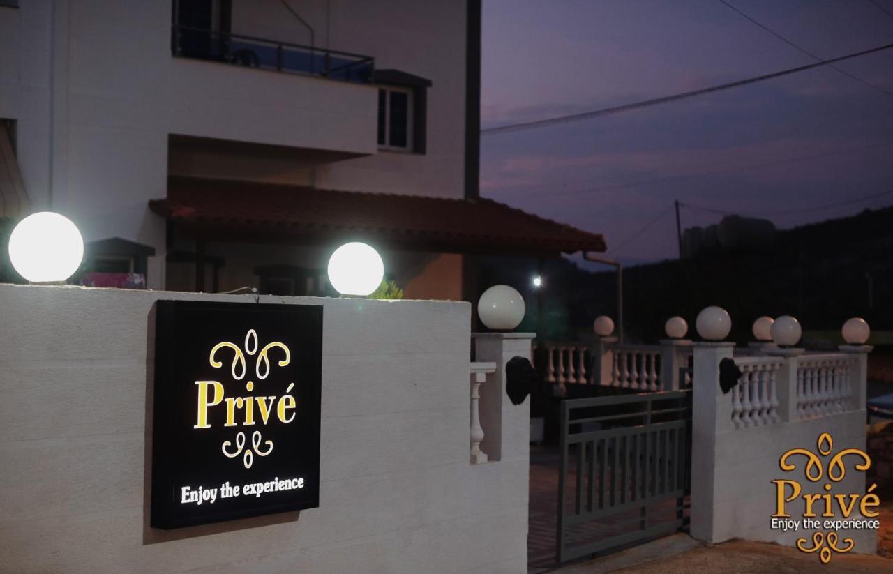 Prive Hotel And Apartment Ksamil Exterior foto