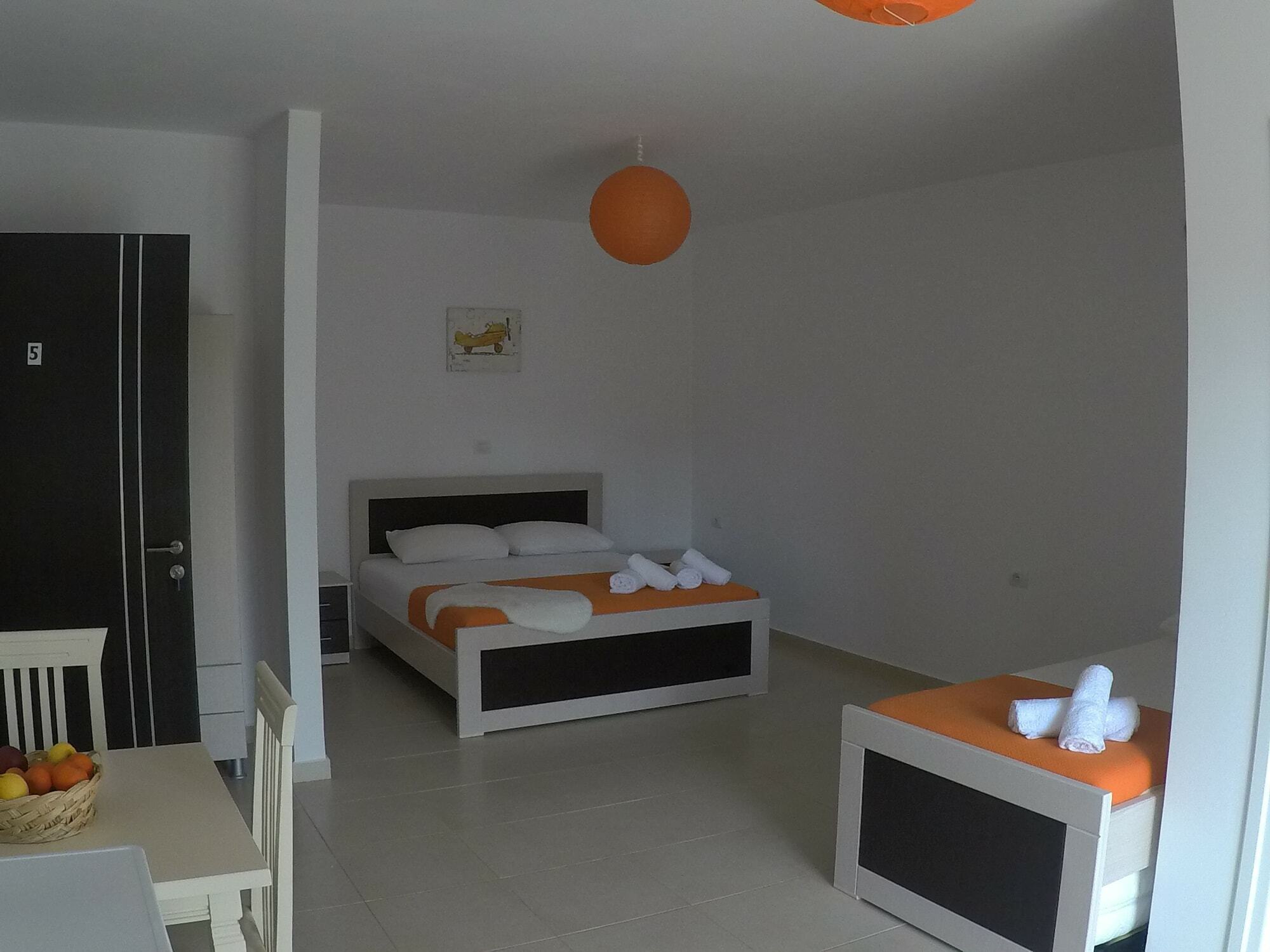 Prive Hotel And Apartment Ksamil Exterior foto